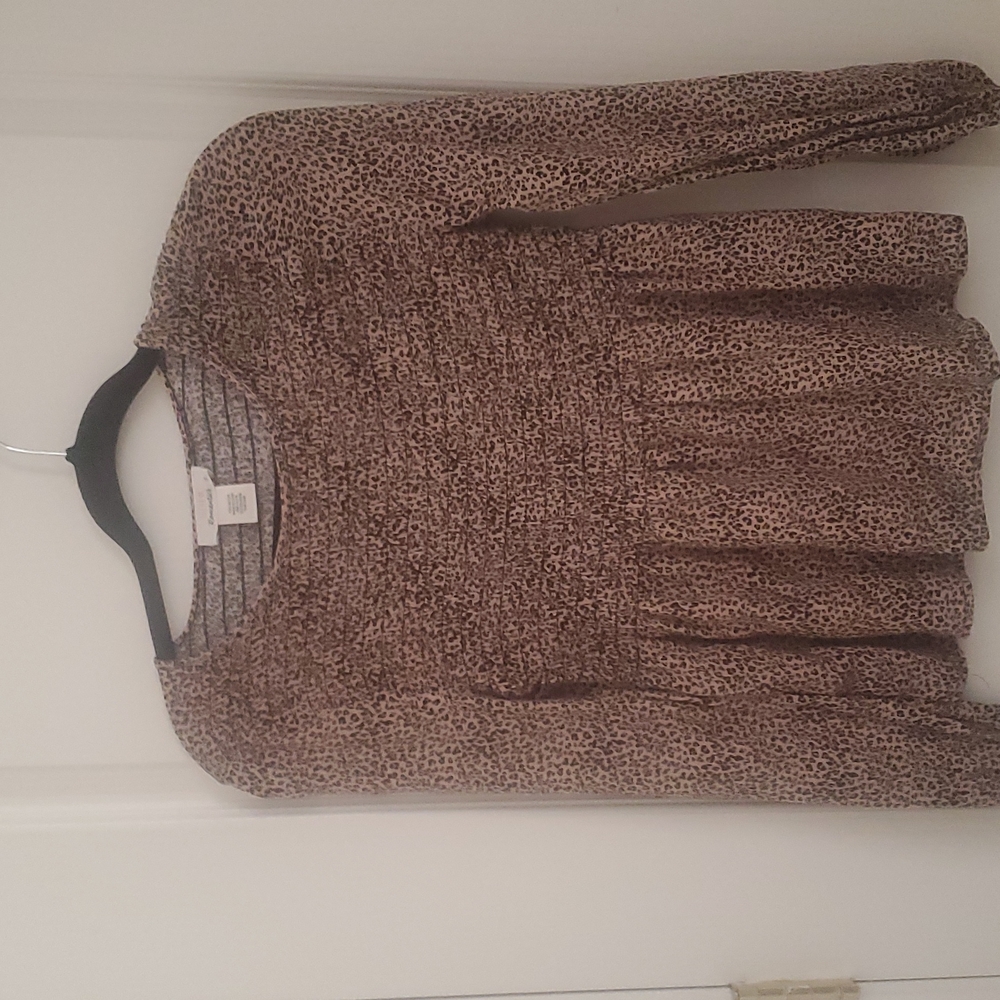 Cheetah print long sleeve peplum blouse size s
